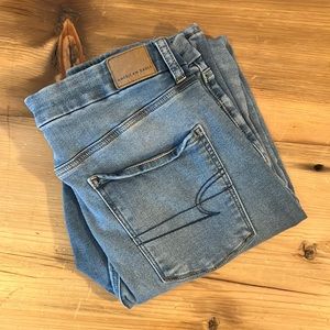 American Eagle Curvy Hi-Rise Jegging Size 12 X-Long